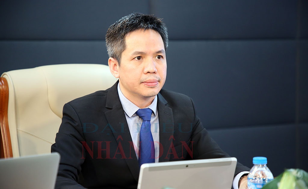 Phó Giám đốc phụ trách Văn phòng các Chương trình trọng điểm cấp Nhà nước, Bộ Khoa học và Công nghệ Trần Đỗ Đạt chia sẻ tại buổi giao lưu
