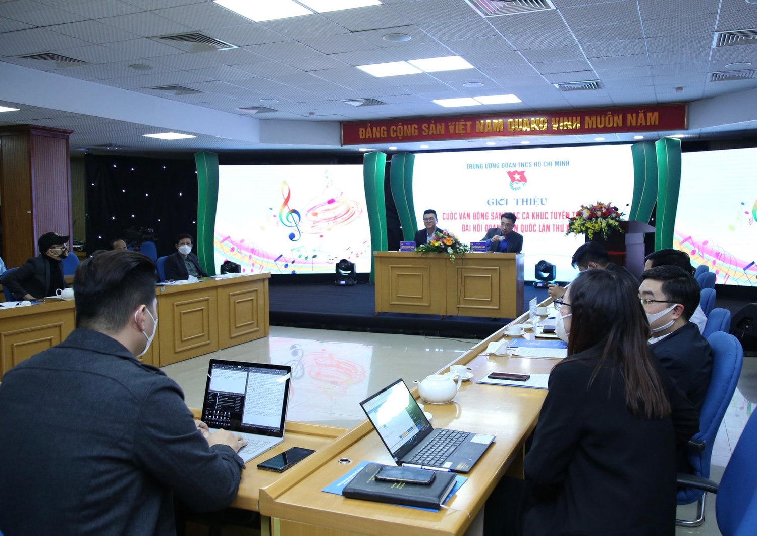 Quang cảnh cuộc vận động