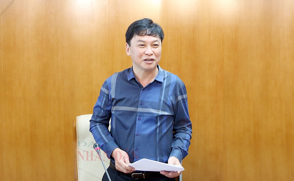 Phó Tổng biên tập Báo Đại biểu Nhân dân Lê Thanh Kim phát biểu khai mạc Tọa đàm