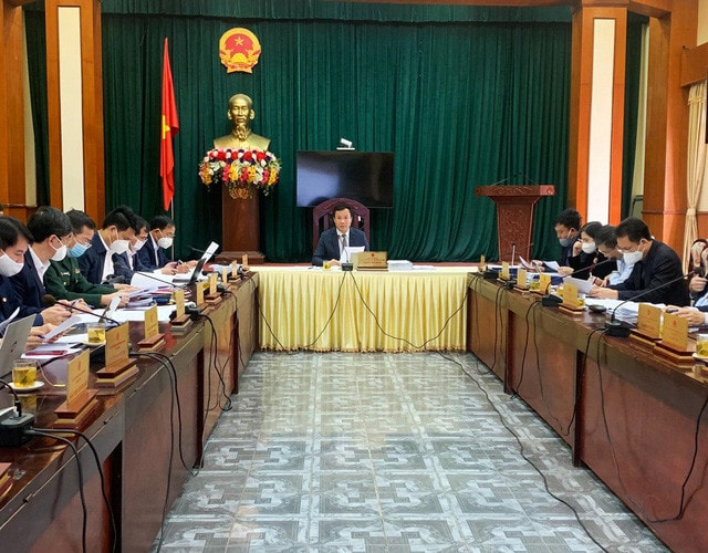 Chủ tịch UBND tỉnh Hải Dương chỉ đạo rà soát các dự án mua sắm thiết bị y tế từ đầu năm 2020 đến nay Ảnh: HÀ KIÊN