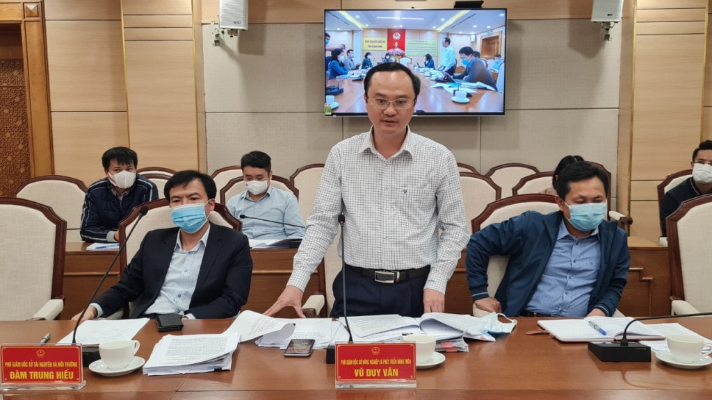 Đại diện các sở báo cáo kết quả thực hiện chính sách, pháp luật về công tác quy hoạch