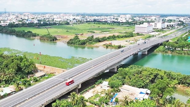 Long An đẩy mạnh phát triển hạ tầng giao thông kết nối các đô thị trung tâm Nguồn: ITN