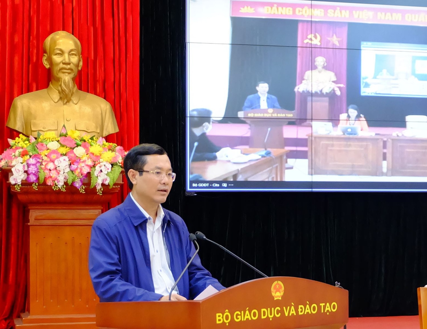 Thứ trưởng Bộ Giáo dục và Đào tạo Nguyễn Văn Phúc chủ trì Hội thảo Thứ trưởng Bộ Giáo dục và Đào tạo Nguyễn Văn Phúc chủ trì Hội thảo