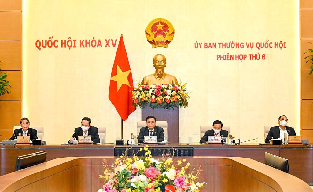 Chủ tịch Quốc hội Vương Đình Huệ chủ trì phiên họp Chủ tịch Quốc hội Vương Đình Huệ chủ trì phiên họp