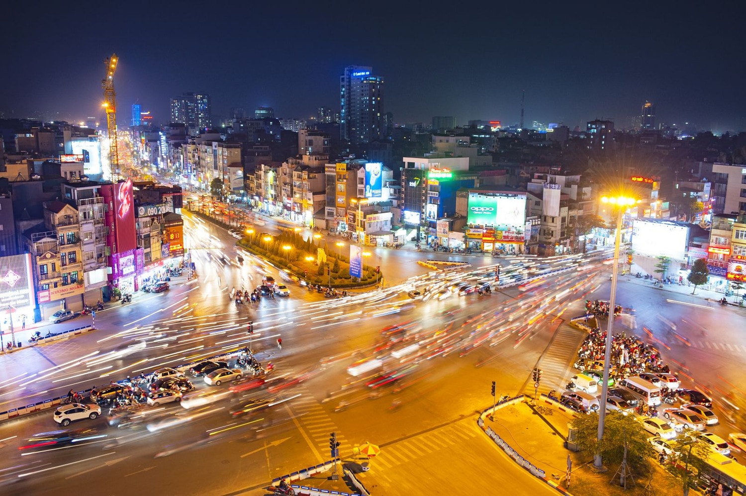Năm 2022 Hà Nội tiếp tục phấn đấu thực hiện xây dựng Thủ đô phát triển nhanh và bền vững theo hướng đô thị xanh, thành phố thông minh, hiện đại, có sức cạnh tranh cao Ảnh: Vũ Minh Đức