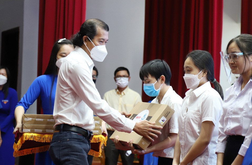 trao học bổng 