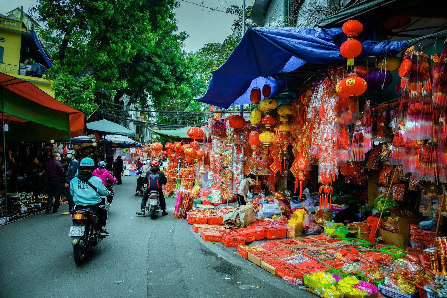 Nhộn nhịp sắc xuân phố phường Hà Nội -2