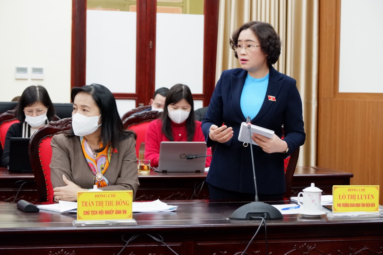 	Phó Trưởng đoàn đại biểu Quốc hội tỉnh Điện Biên Lò Thị Luyến, thành viên Đoàn giám sát cho rằng, đối với các tỉnh miền núi, khi quy hoạch mạng lưới trường lớp phải tính toán các điều kiện bảo đảm, trong đó có giáo viên