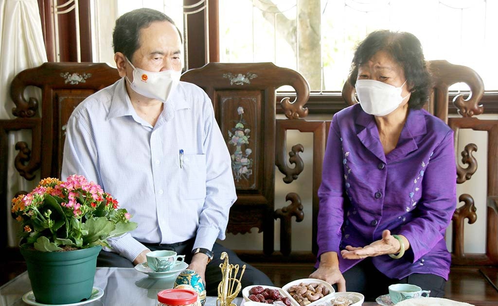 Phó Chủ tịch Thường trực Quốc hội Trần Thanh Mẫn thăm và chúc Tết nguyên Phó Chủ tịch Nước, nguyên Phó Chủ tịch Quốc hội Khoá X Trương Mỹ Hoa