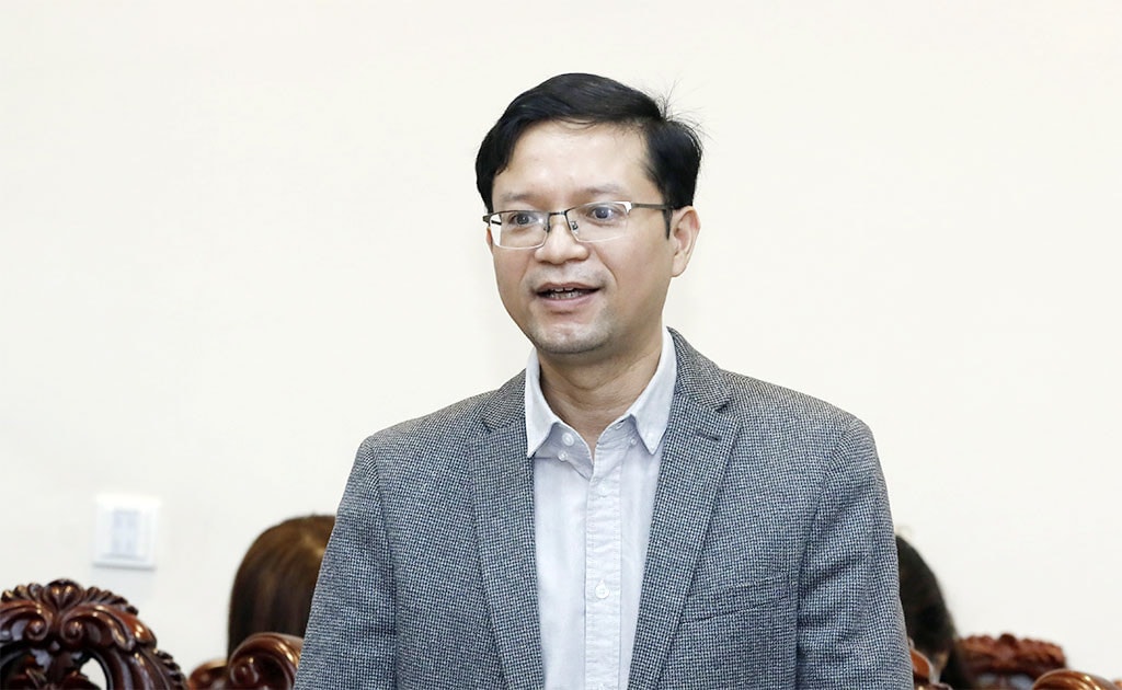Phó Chủ tịch Thường trực Công đoàn Văn phòng Quốc hội Bùi Lê Minh phát biểu