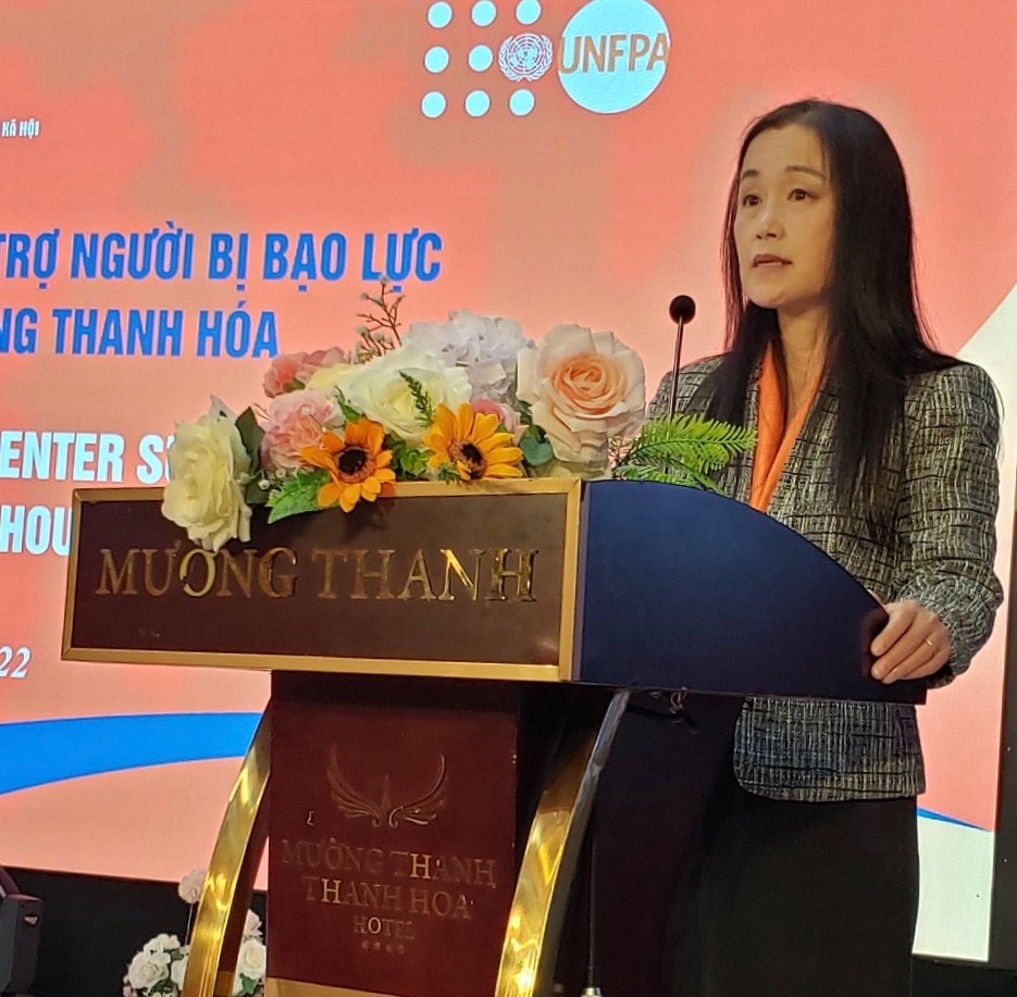 Trưởng Đại diện UNFPA tại Việt Nam Naomi Kitahara cho biết, UNFPA vinh dự đóng góp vào nỗ lực của Chính phủ Việt Nam trong việc ngăn chặn bạo lực trên cơ sở giới đối với phụ nữ và trẻ em gái