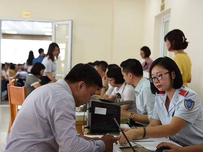 Tăng mức phạt hành vi không chốt sổ bảo hiểm xã hội cho người lao động