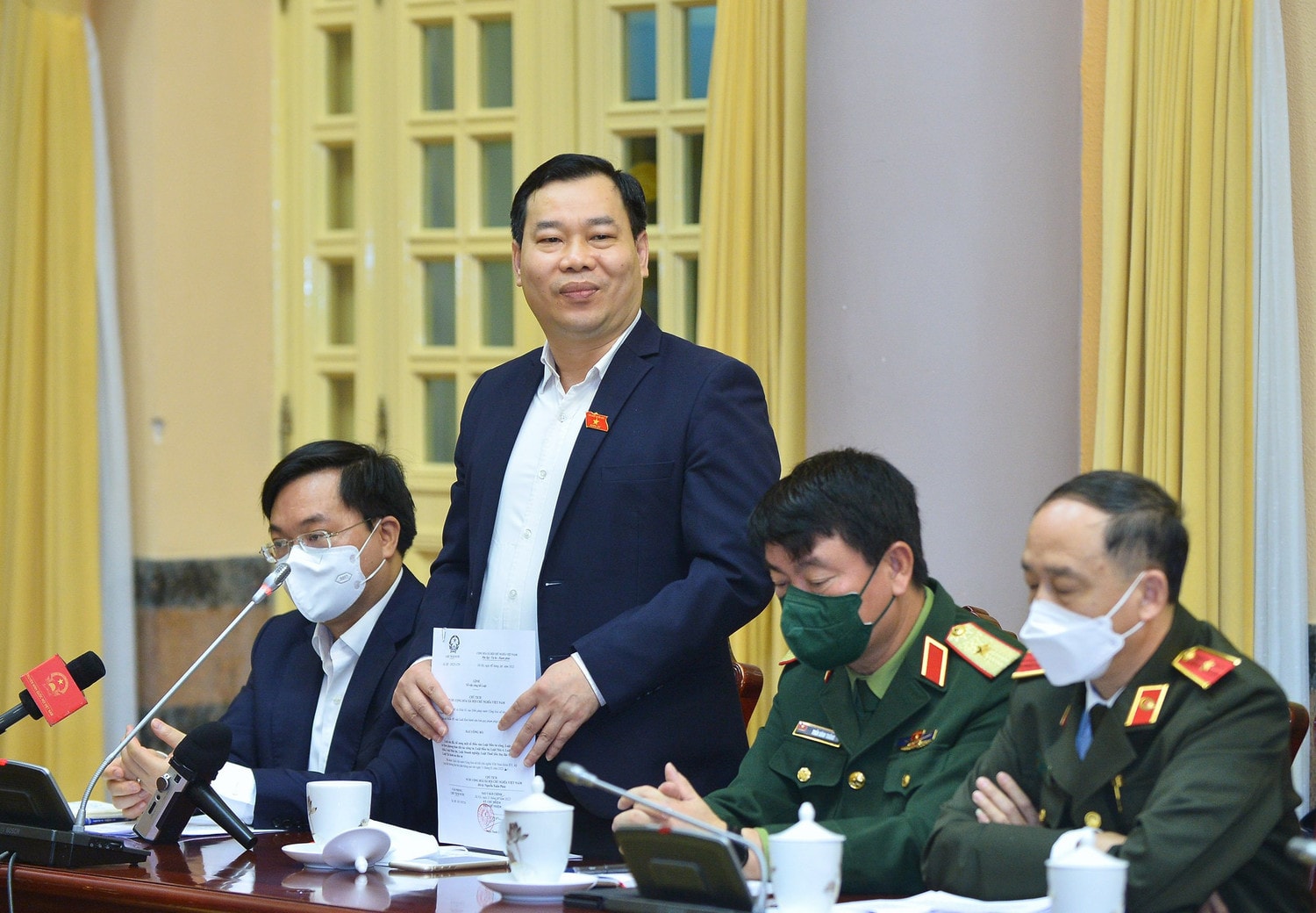 	Phó Chủ nhiệm Uỷ ban Tư pháp Đỗ Đức Hồng Hà phát biểu tại cuộc họp báo