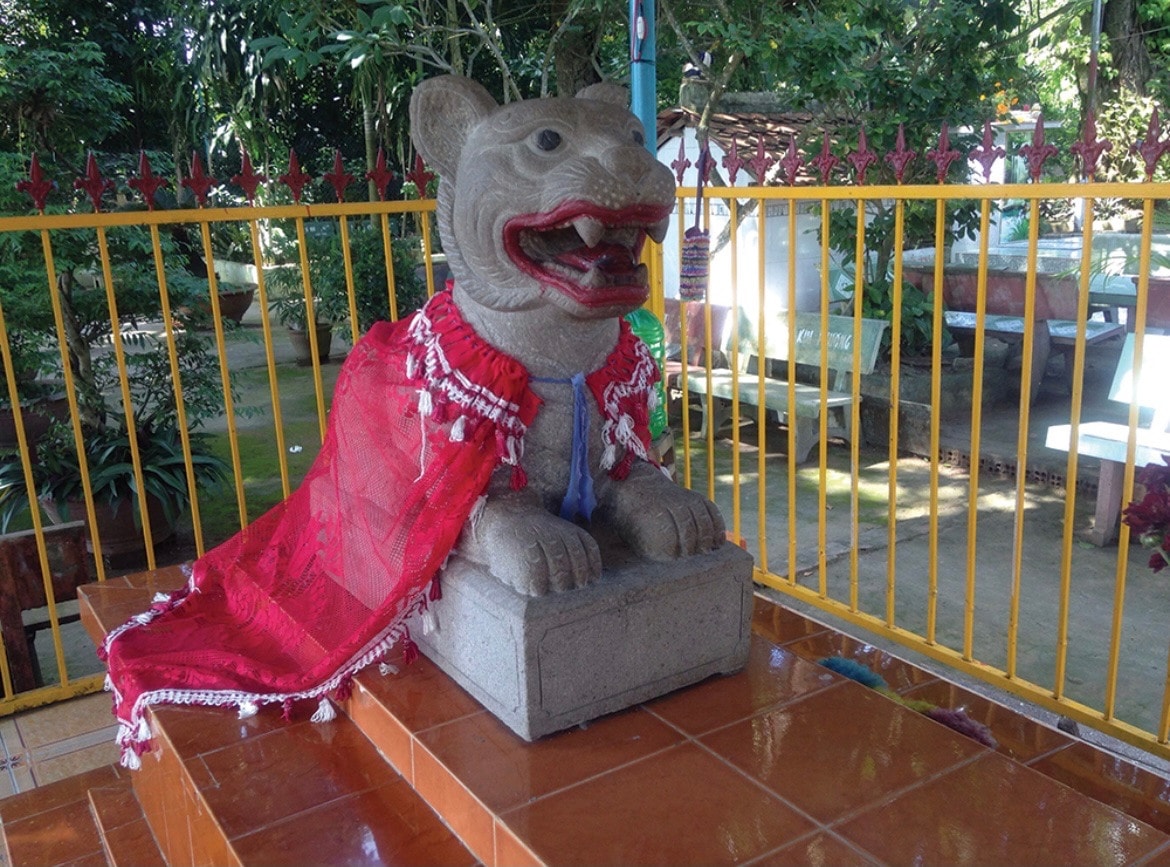 	Thần Hổ được thờ tại các miếu đình khắp đồng bằng sông Cửa Long