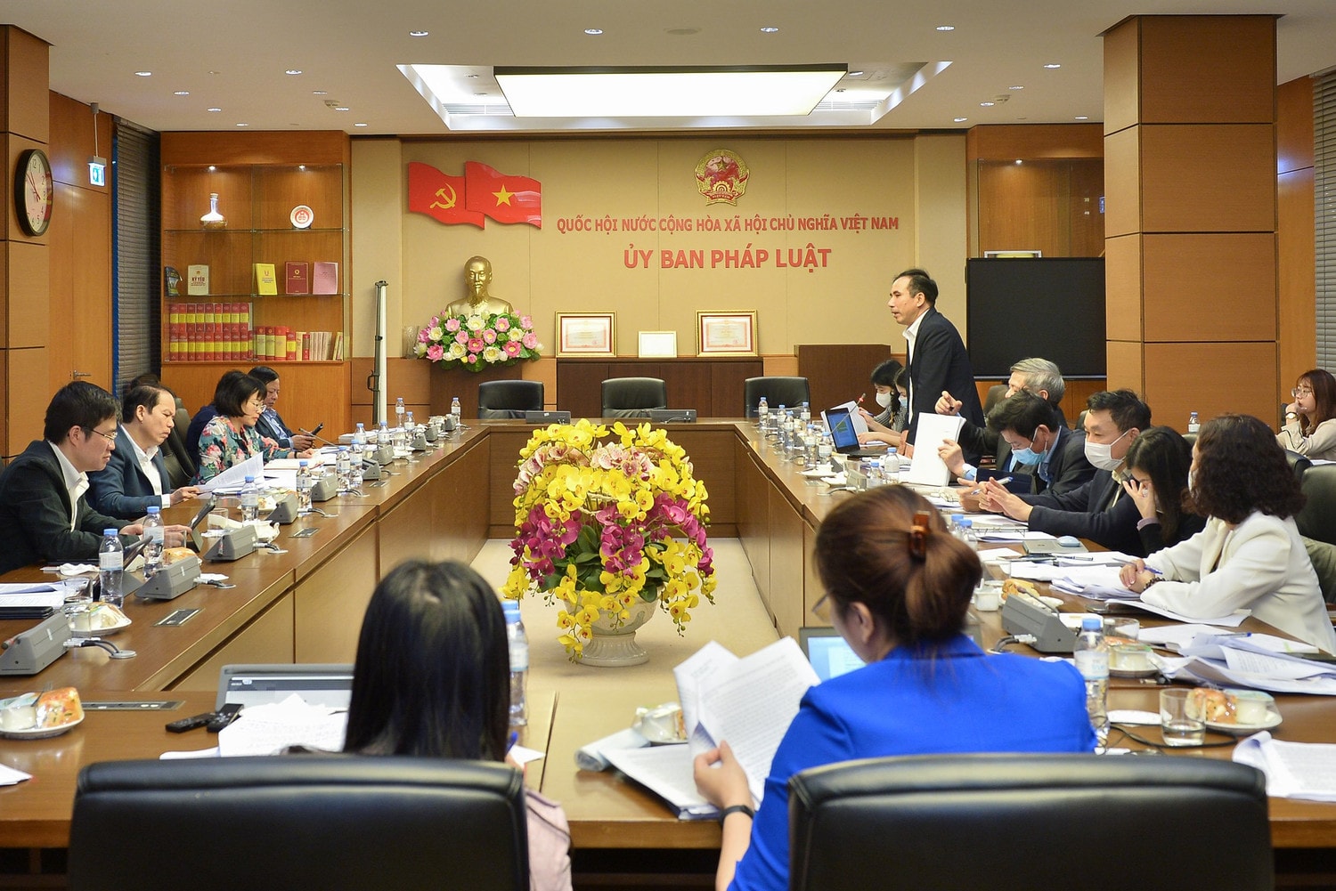 Phiên họp mở rộng của Thường trực Ủy ban Pháp luật, ngày 25.1 Ảnh: Hồ Long phiên họp mở rộng của Thường trực Ủy ban Pháp luật
