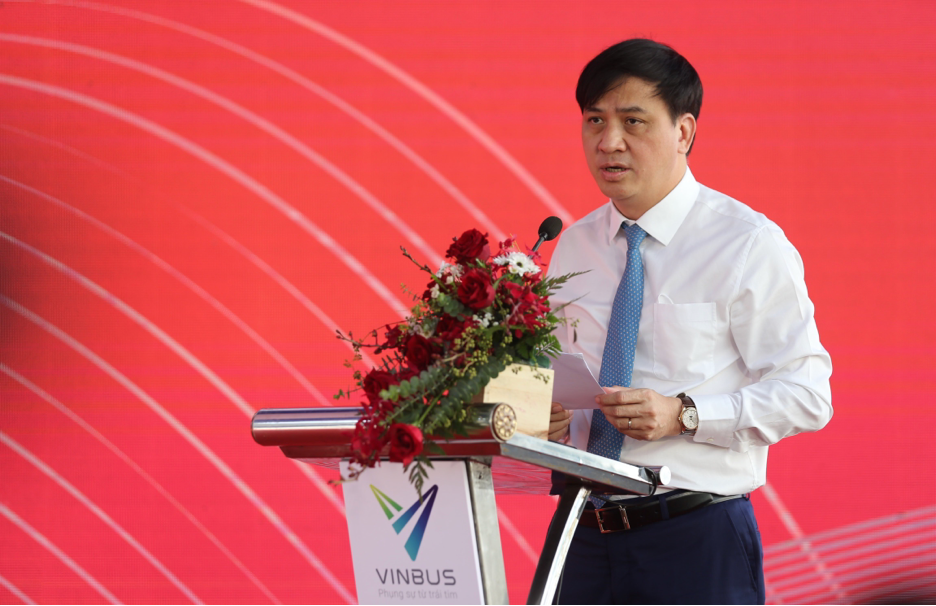 Ông Lê Hòa Bình, Phó Chủ tịch Thường trực UBND TP. Hồ Chí Minh phát biểu chỉ đạo tại lễ khai trương.