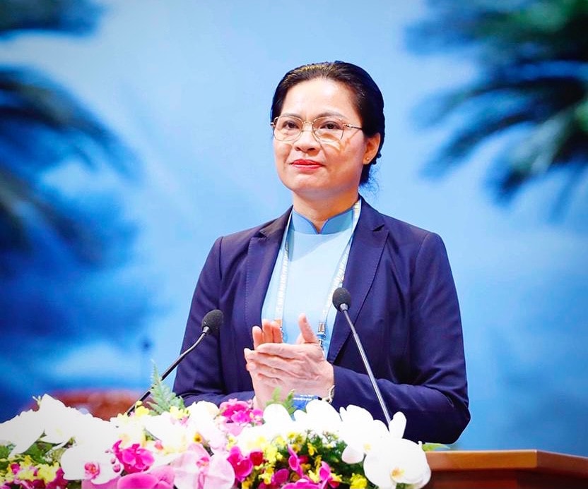 Chủ tịch Hội Liên hiệp Phụ nữ Việt Nam Hà Thị Nga phát biểu tại Phiên trù bị