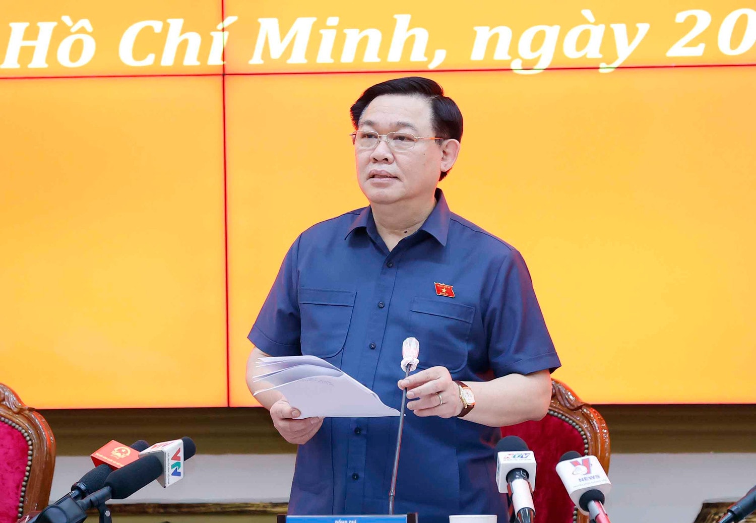 Chủ tịch Quốc hội Vương Đình Huệ phát biểu tại cuộc làm việc với Ban Thường vụ Thành ủy Thành phố Hồ Chí Minh Ảnh: Doãn Tấn/TTXVN Chủ tịch Quốc hội Vương Đình Huệ phát biểu tại cuộc làm việc với Ban Thường vụ Thành ủy Thành phố Hồ Chí Minh Ảnh: Doãn Tấn/TTXVN