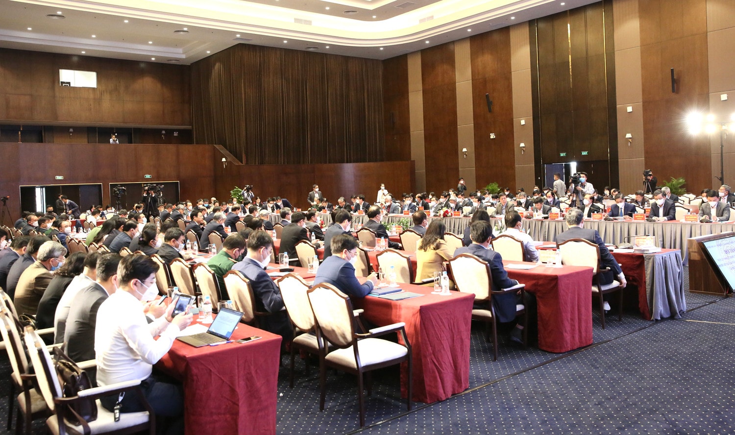 Các đại biểu tham dự Hội thảo
