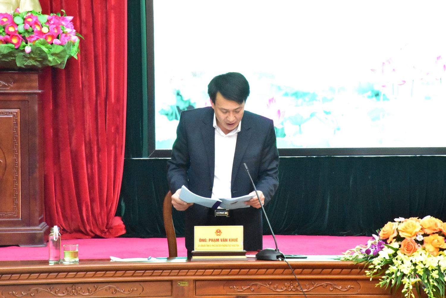 Phó Chủ tịch Thường trực HĐND tỉnh Phạm Văn Khuê Báo cáo đề dẫn tại Hội nghị Phó Chủ tịch Thường trực HĐND tỉnh Phạm Văn Khuê Báo cáo đề dẫn tại Hội nghị
