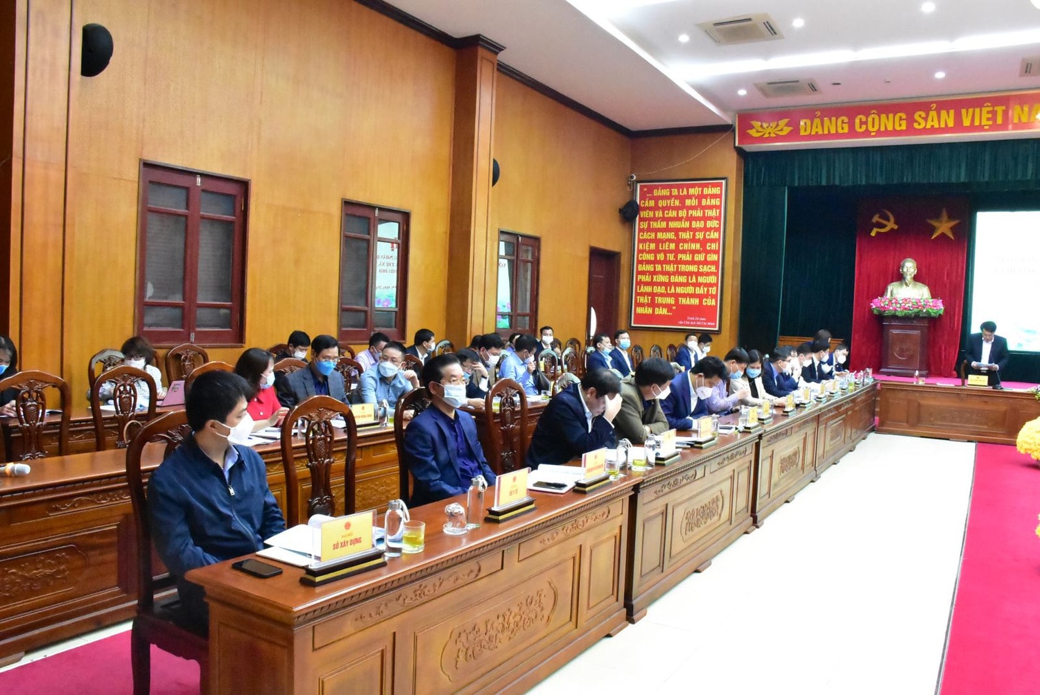 Các đại biểu tham dự hội nghị Các đại biểu tham dự hội nghị.