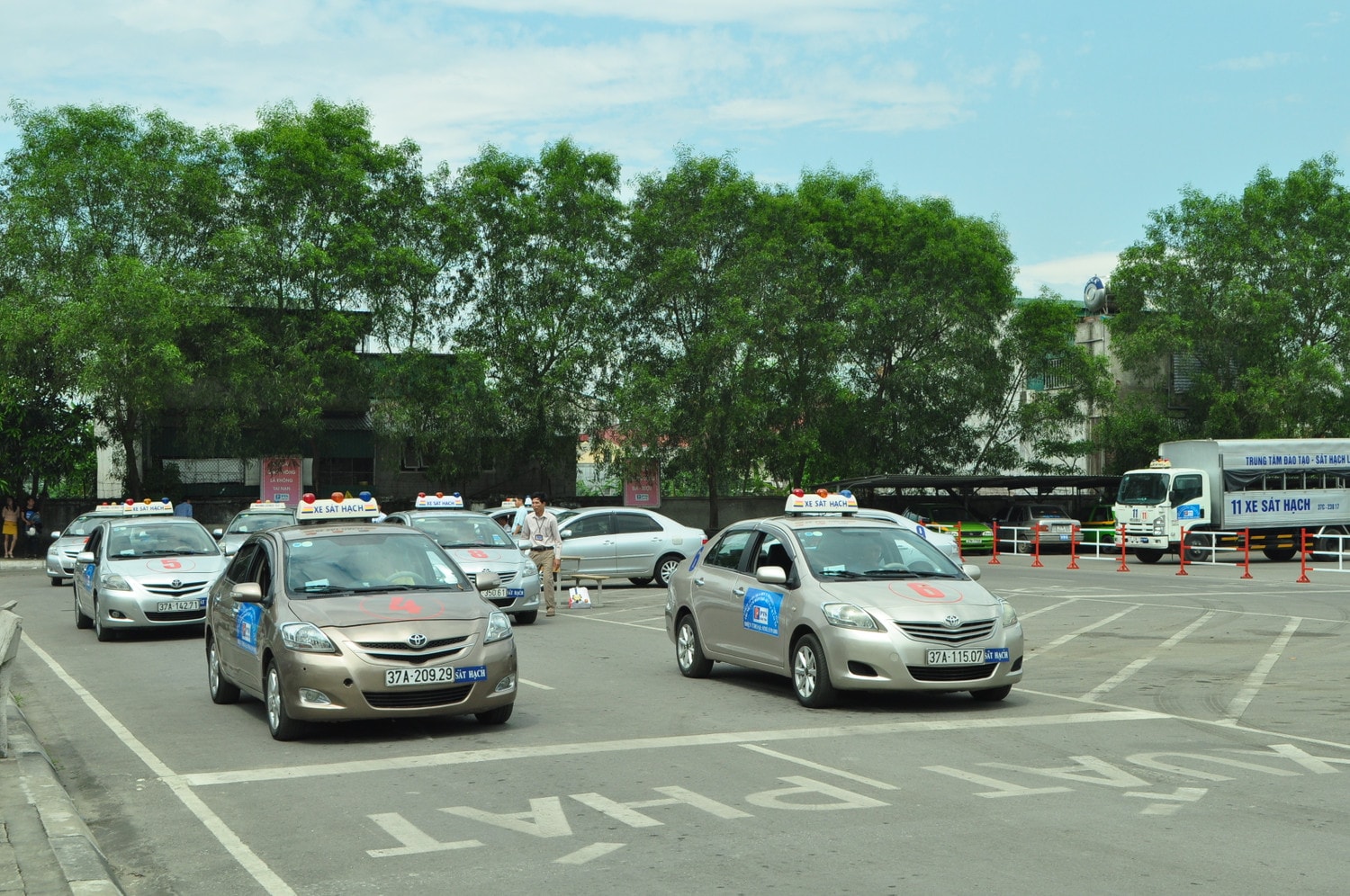 Học viên gian lận trong khi sát hạch sẽ không cấp giấy phép lái xe trong vòng 5 năm liên tục. Nguồn: ITN