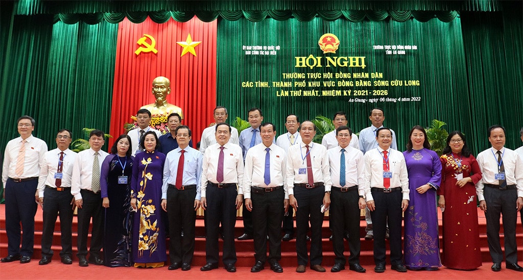 Phó Chủ tịch Thường trực Quốc hội Trần Thanh Mẫn và các đại biểu dự Hội nghị Ảnh: Vũ Châu