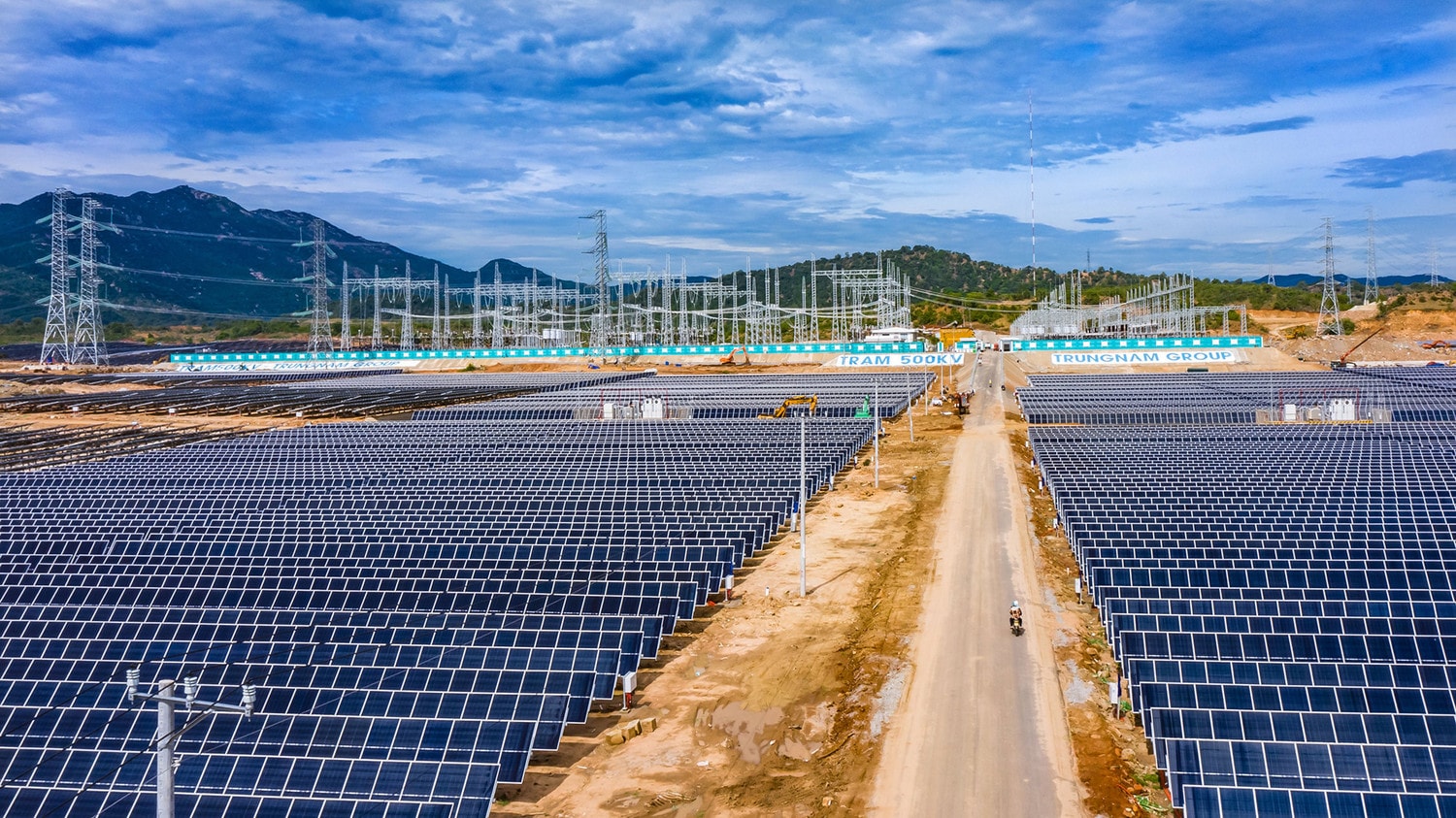 Nhà máy Điện Mặt Trời Trung Nam – Thuận Nam, Ninh Thuận Nguồn: ITN