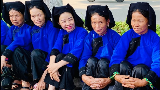 Phụ nữ Nùng Phàn Slình trong ngày hội hát sli Xứ Lạng Nguồn: ITN
