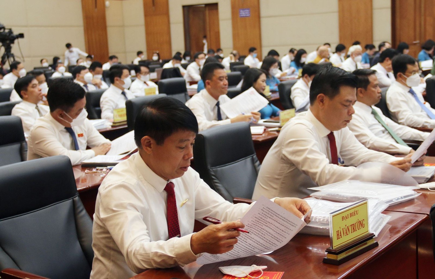 Dự kiến trong chiều nay (12.4), HĐND TP Hải Phòng Khóa XVI sẽ biểu quyết thông qua nghị quyết về Đồ án điều chỉnh quy hoạch chung thành phố đến năm 2040, tầm nhìn đến năm 2050 Dự kiến trong chiều nay (12.4), HĐND TP Hải Phòng Khóa XVI sẽ biểu quyết thông qua nghị quyết về Đồ án này