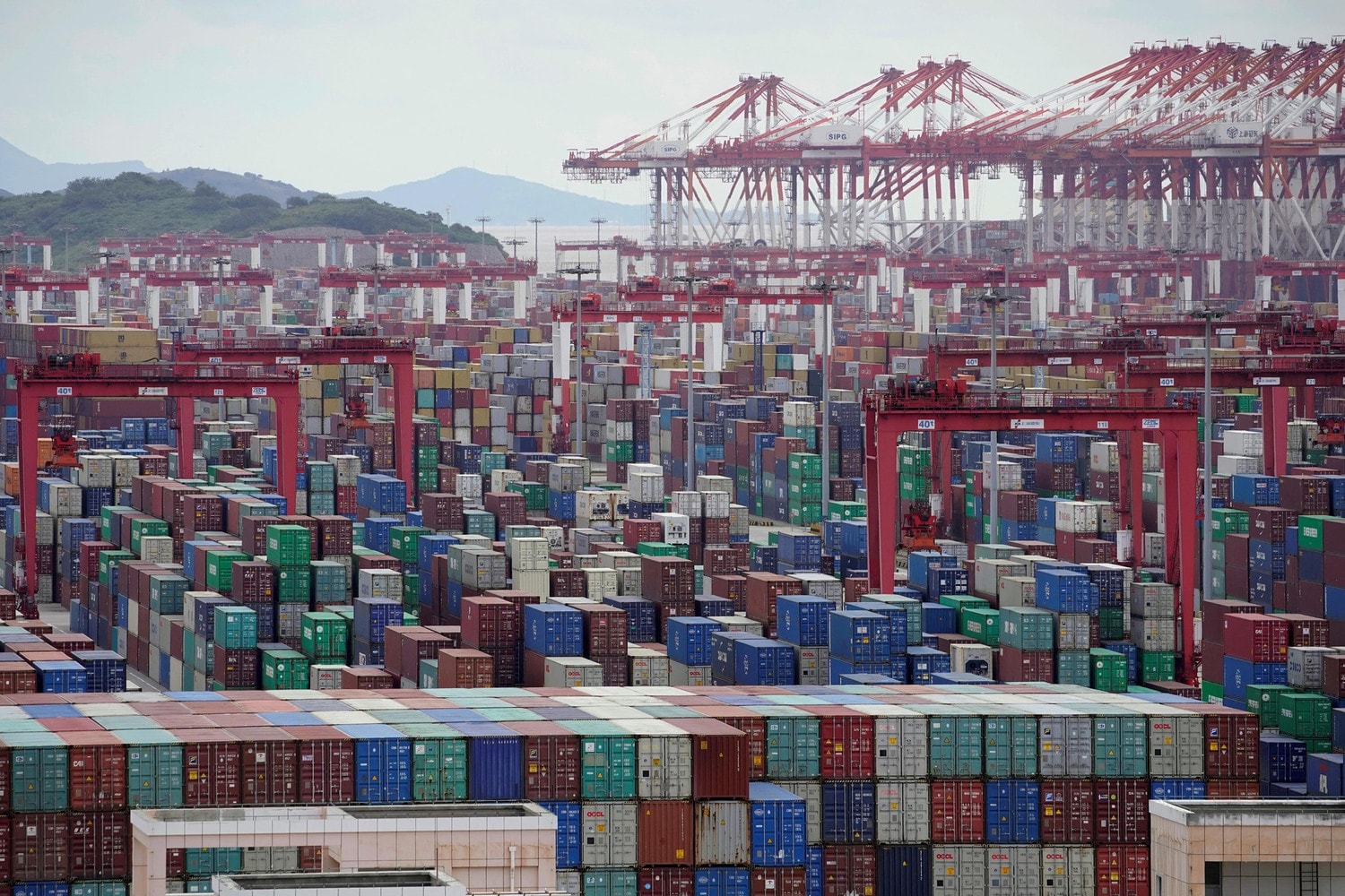 Nguồn: Reuters