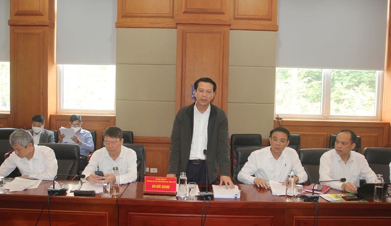 Phó Chủ tịch HĐND thành phố Bùi Đức Quang phát biểu tại buổi làm việc