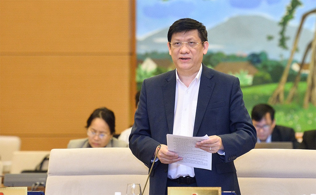 Bộ trưởng Bộ Y tế Nguyễn Thanh Long trình bày Tờ trình dự án Luật