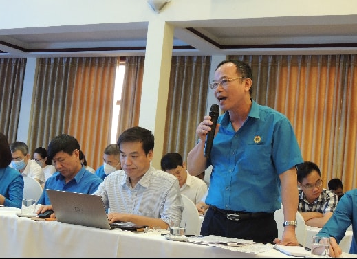 Phó Chủ tịch Thường trực LĐLĐ tỉnh Quảng Ninh Đỗ Cao Thượng phát biểu
