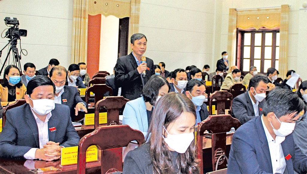 Đại biểu chất vấn tại Kỳ họp thứ 6, HĐND tỉnh Quảng Trị Khóa VIII