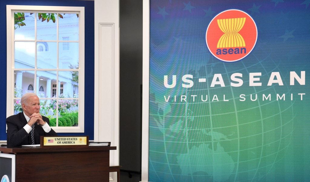 Tổng thống Joe Biden tham dự Hội nghị trực tuyến với các nhà lãnh đạo ASEAN hồi tháng 10.2021 Nguồn: Reuters