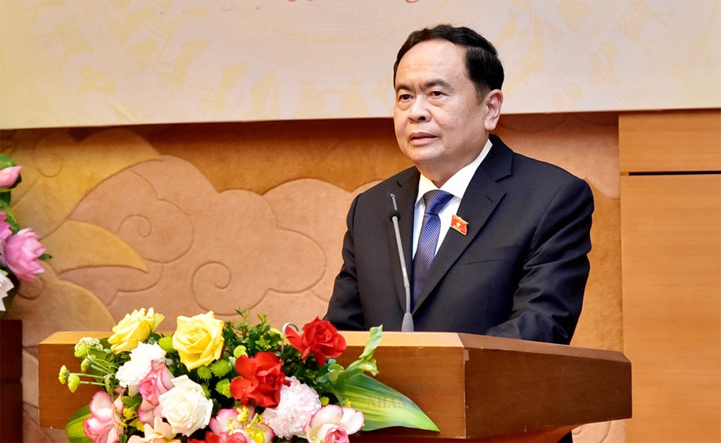 Phó Chủ tịch Thường trực Quốc hội Trần Thanh Mẫn trao quyết định bổ nhiệm ông Phạm Thái Hà giữ chức Phó Chủ nhiệm Văn phòng Quốc hội -0
