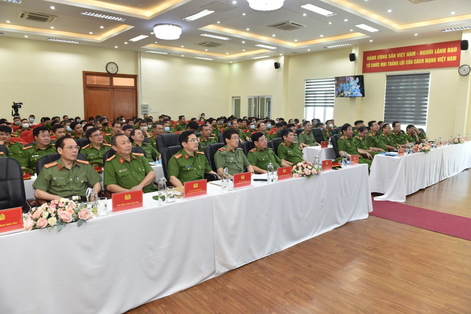 Quang cảnh hội nghị Ảnh: C04 quang cảnh hội nghị