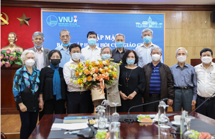 Đại học Quốc gia Hà Nội thí điểm chăm sóc sức khỏe đội ngũ giáo sư -0