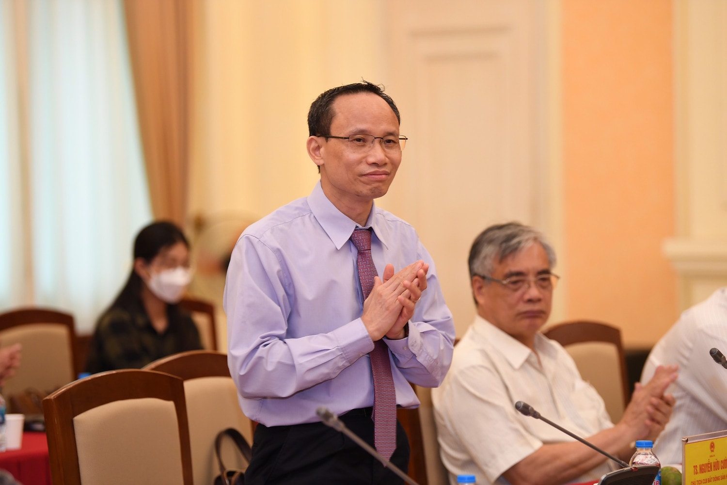 Công bằng hơn với ngành bất động sản -1