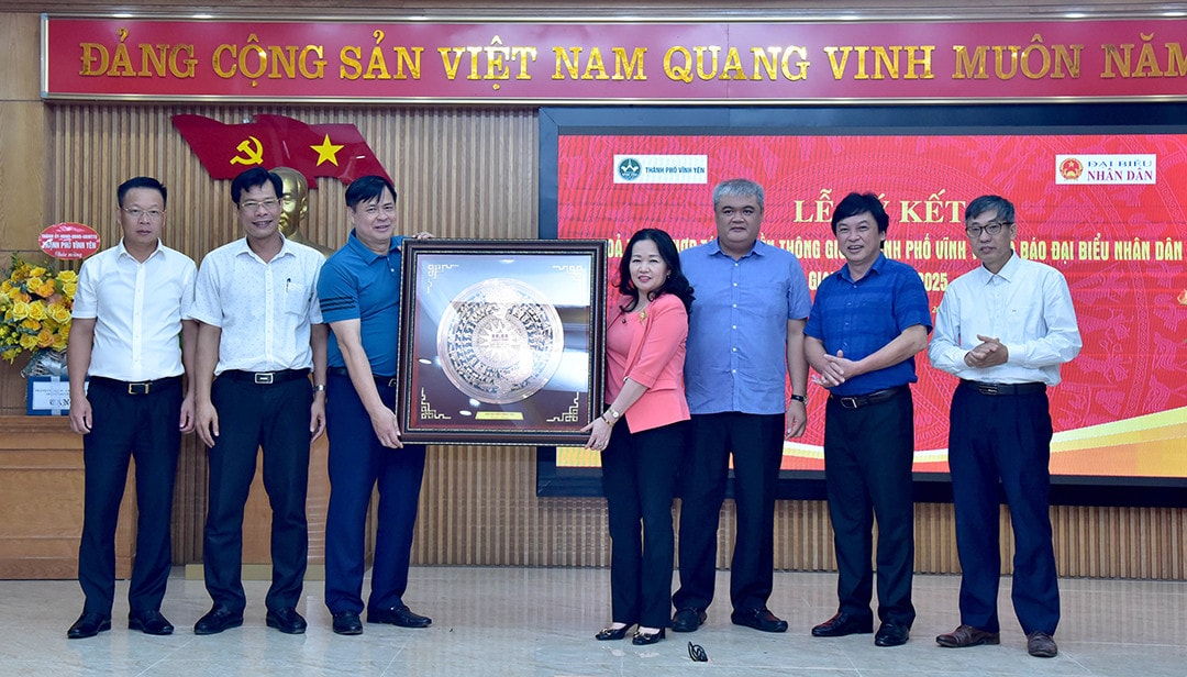 Báo Đại biểu Nhân dân và Thành phố Vĩnh Yên, Vĩnh Phúc ký thỏa thuận hợp tác truyền thông -0