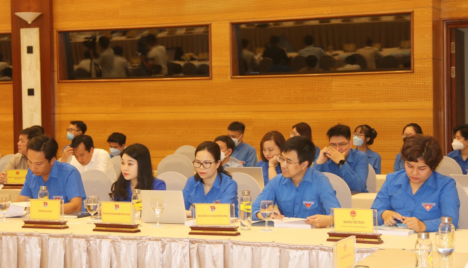 Các đại biểu dự hội thảo “Kẻ chiếu trên, người chiếu dưới” giữa OTT trong nước và nước ngoài -0