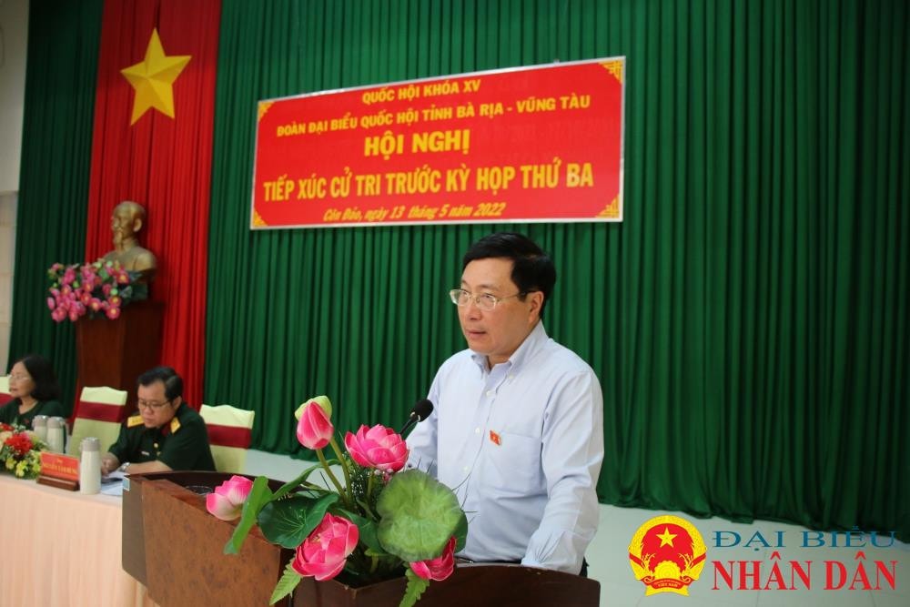 Phó Thủ tướng Thường trực Chính phủ Phạm Bình Minh tiếp xúc cử tri tại Bà Rịa - Vũng Tàu -0