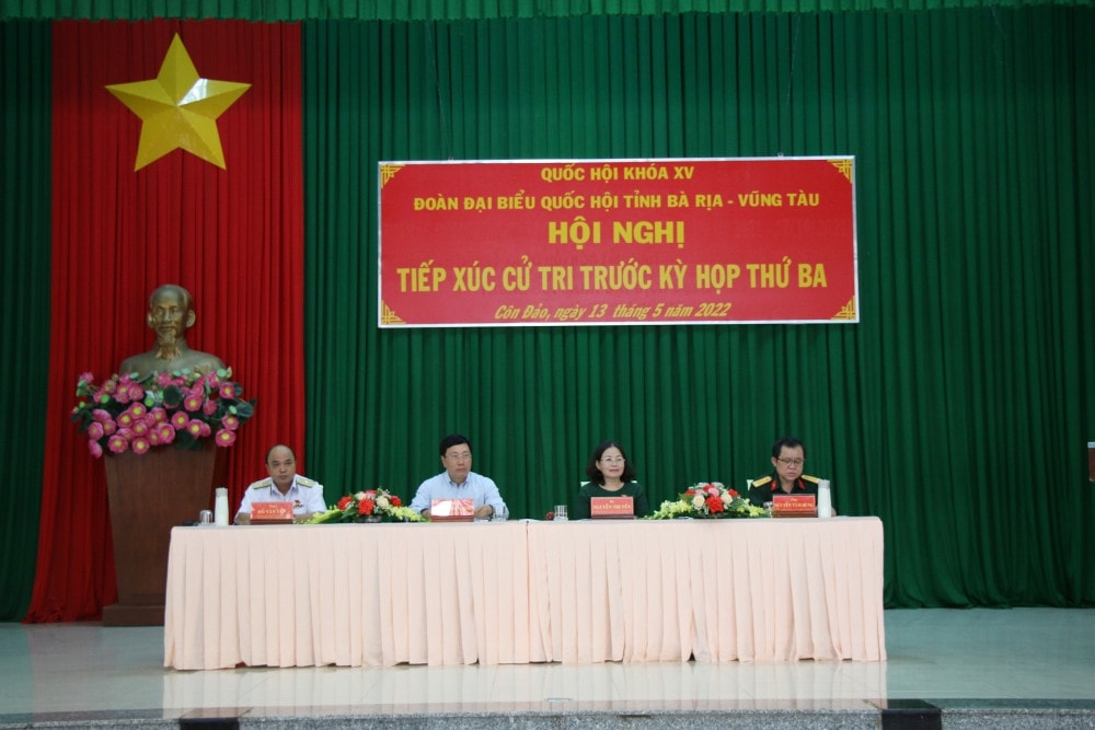 Phó Thủ tướng Thường trực Chính phủ Phạm Bình Minh tiếp xúc cử tri tại Bà Rịa - Vũng Tàu -0