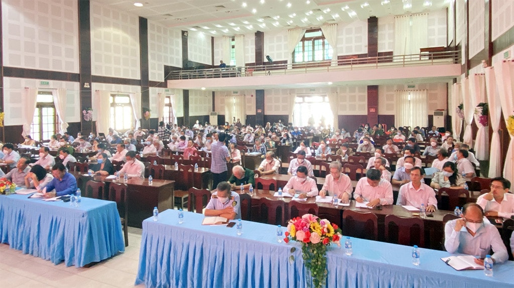 Chủ nhiệm Ủy ban Quốc phòng và An ninh Lê Tấn Tới tiếp xúc cử tri huyện Bến Lức, tỉnh LONG AN -0