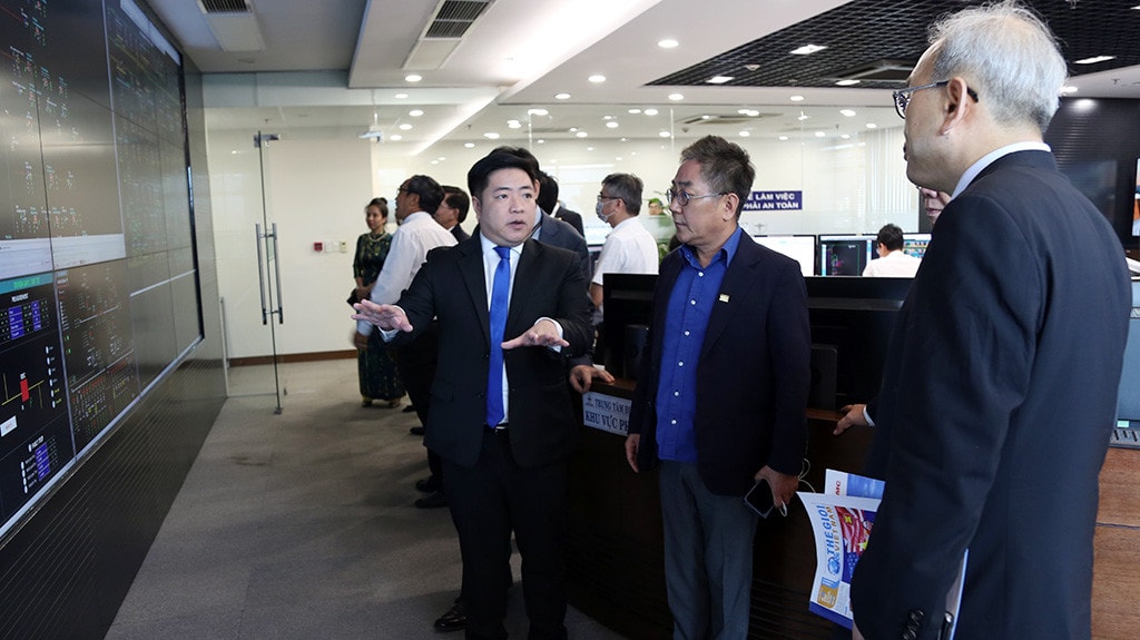 EVNHCMC làm việc với trường Đại học kinh tế TP.HCM về định hướng đào tạo và phát triển nguồn nhân lực -2