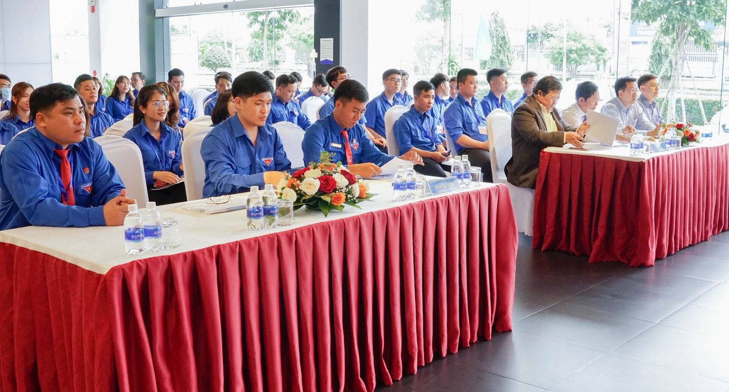 Bản Lĩnh - Tiên Phong - Gương Mẫu - Sáng Tạo -0