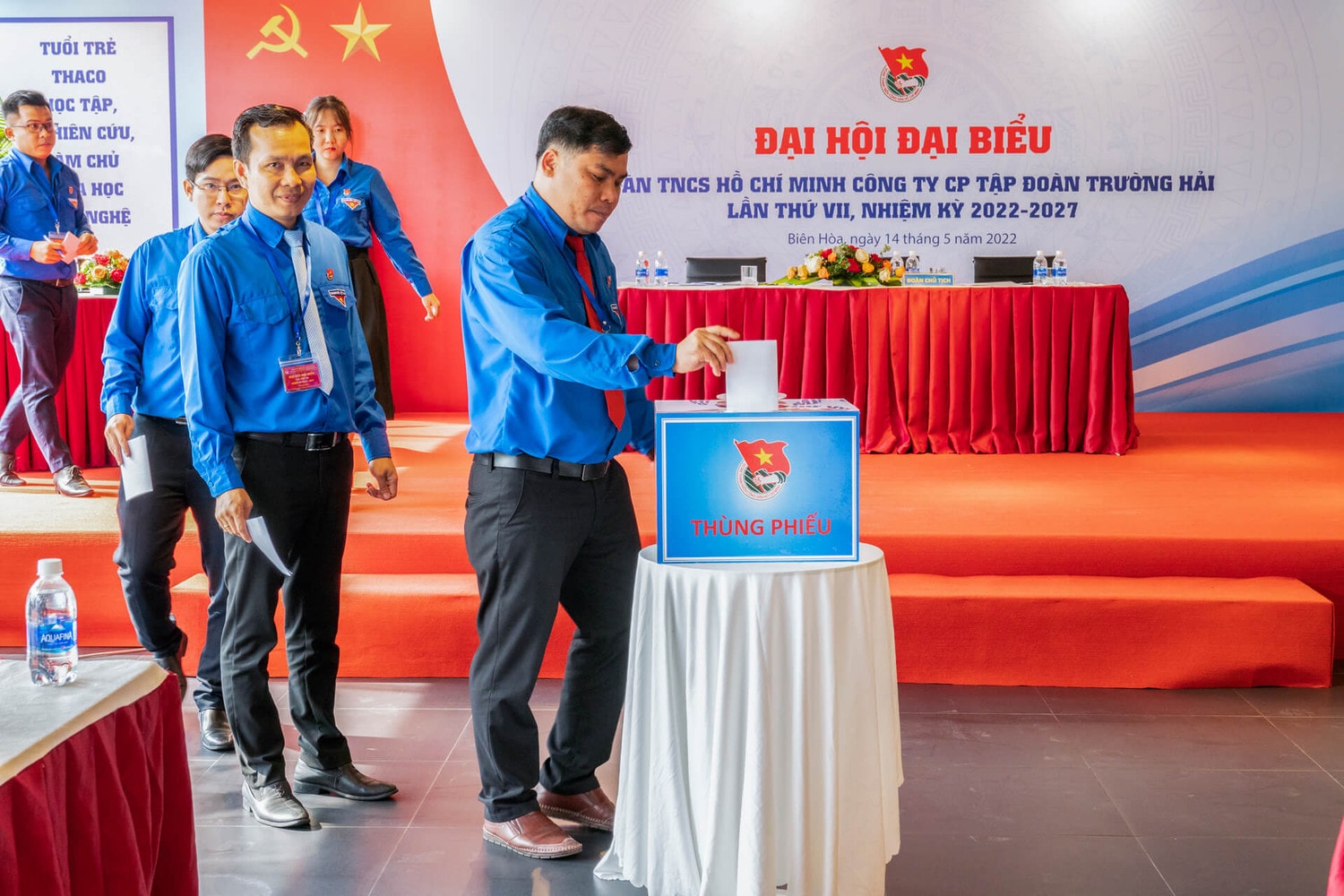 Bản Lĩnh - Tiên Phong - Gương Mẫu - Sáng Tạo -0