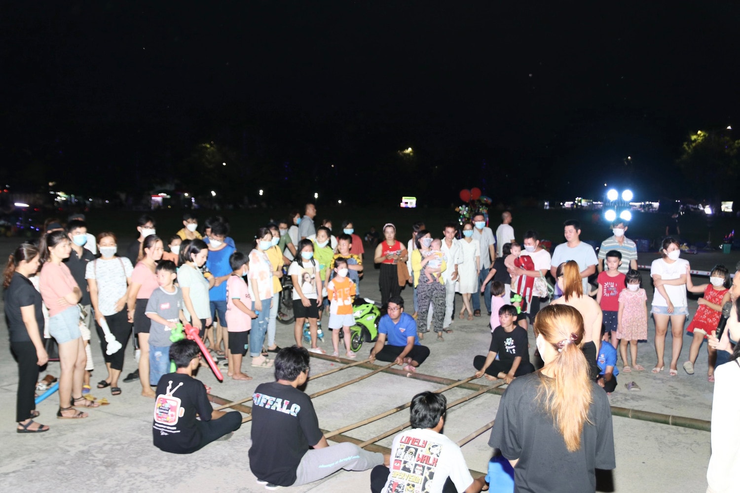 Đặc sắc trò chơi dân gian tại Sân chơi đường phố Thành phố mới Bình Dương -0