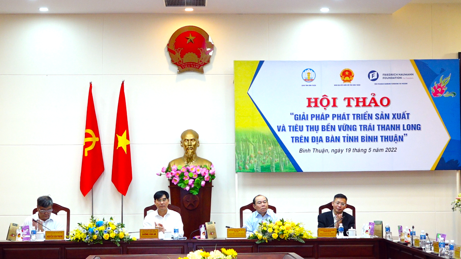 Doan-chu-tri-hoi-thao-anh-NL-1652962061489.png